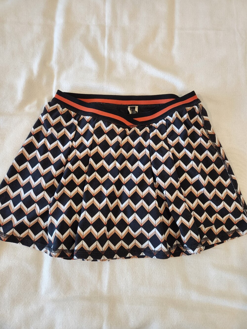 Trina Turk Recreation Skort Women's Medium Black Tan Chevron Skirt With Shorts